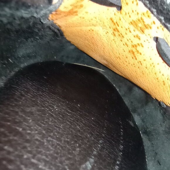 Minnetonka Moccasin Moosehide Kilty Women's Size 6 Black - Picture 7 of 13